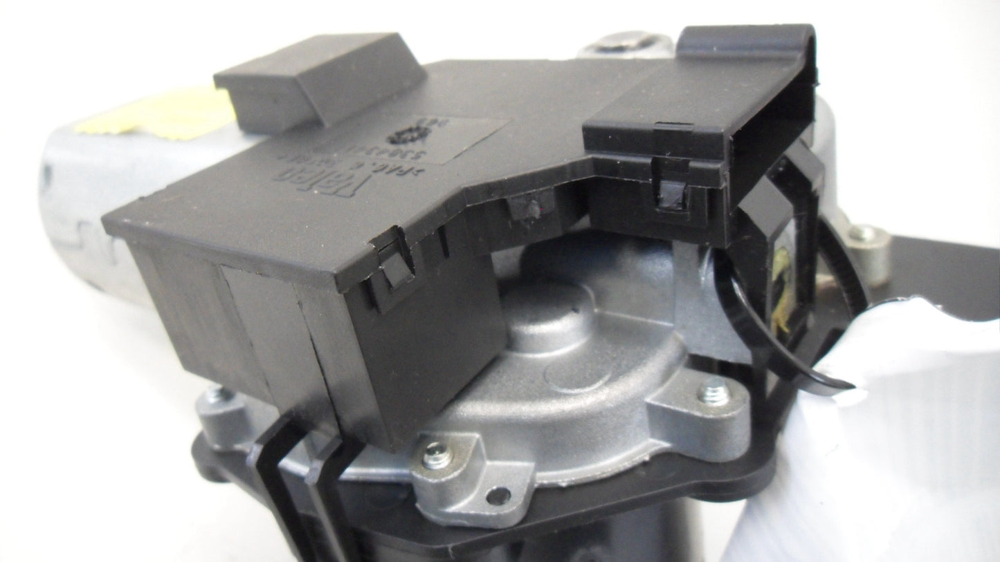 W000009669 2013-2016 GMC Acadia Rear Back Glass Wiper Motor Used W000009669 OEM