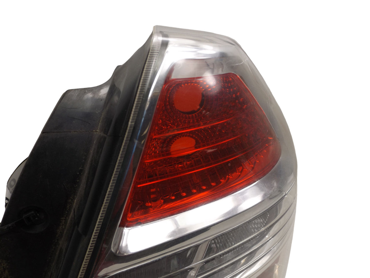 96650771 2007-2008 Chevrolet Aveo Passenger RR Tail Light Assembly Used 96650771 OEM