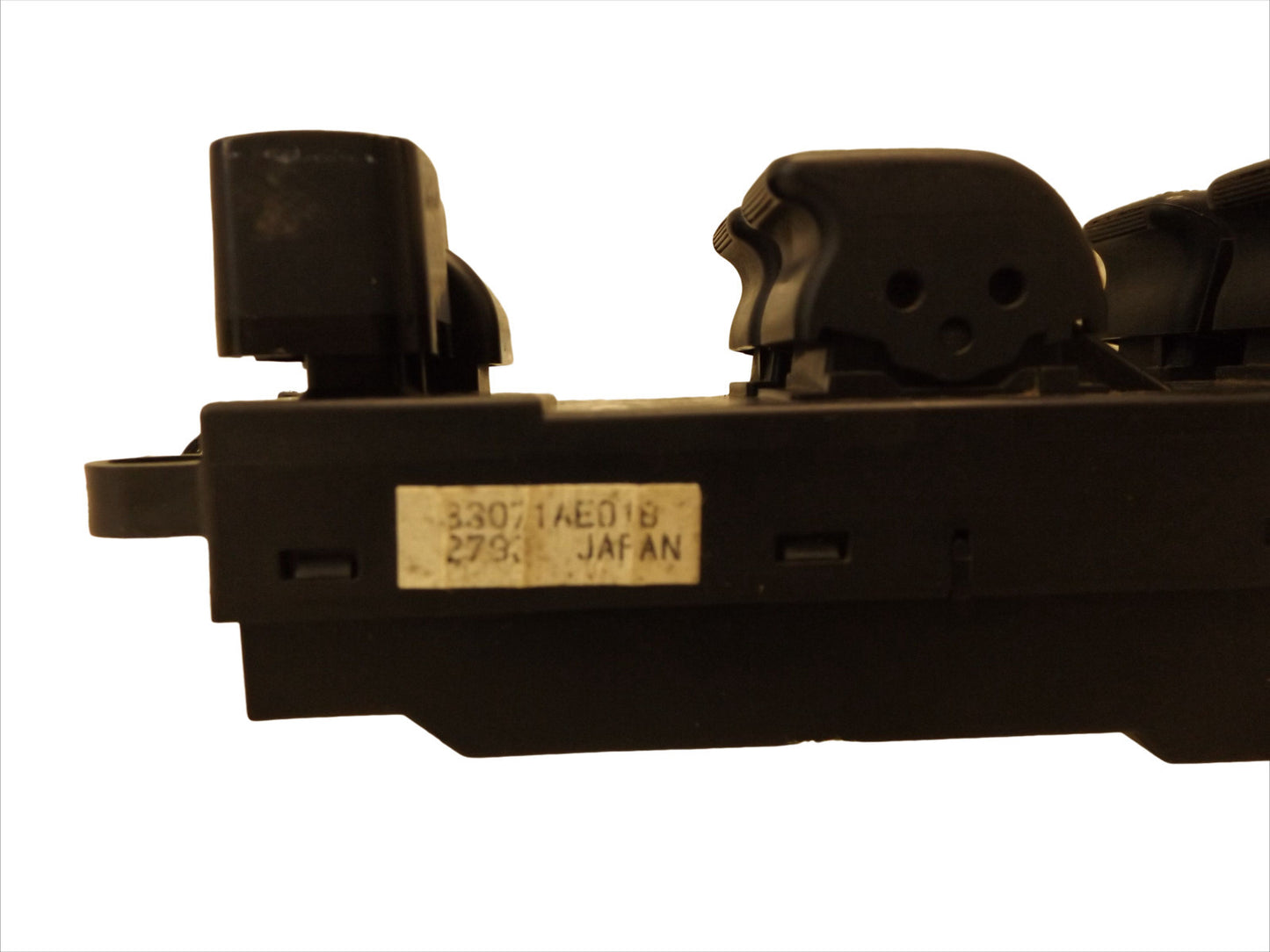 83071AE01B 2000-2004 Subaru Outback Front Left Door Window Switch 83071AE01B OEM USED