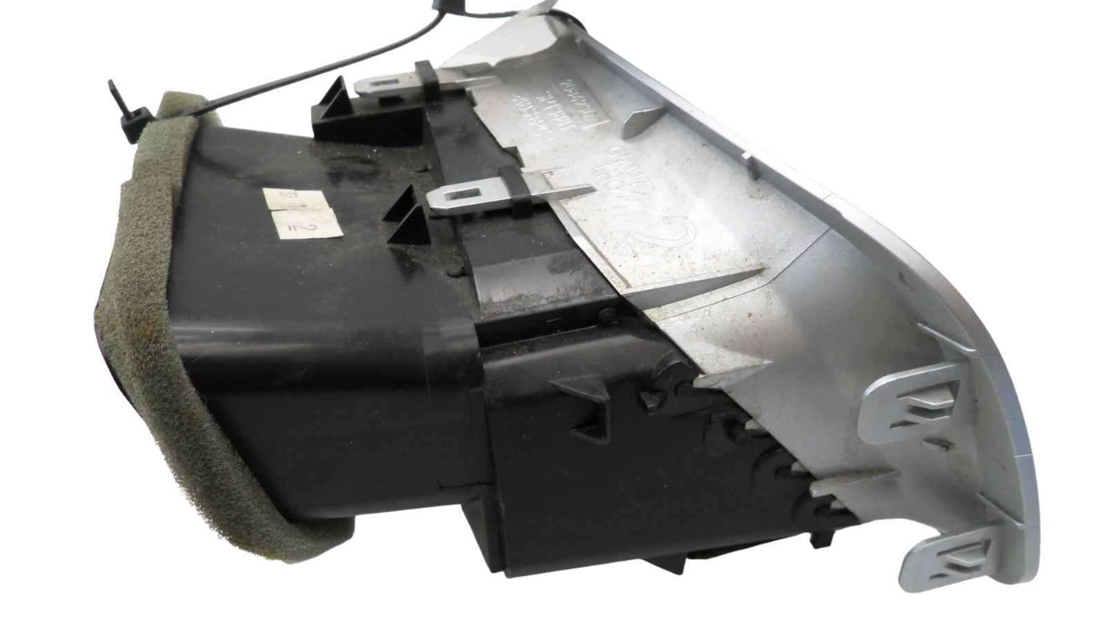 20862307 2010-2015 Chevrolet Equinox Passenger FR Dashboard Air Vent Used 20862307 OEM