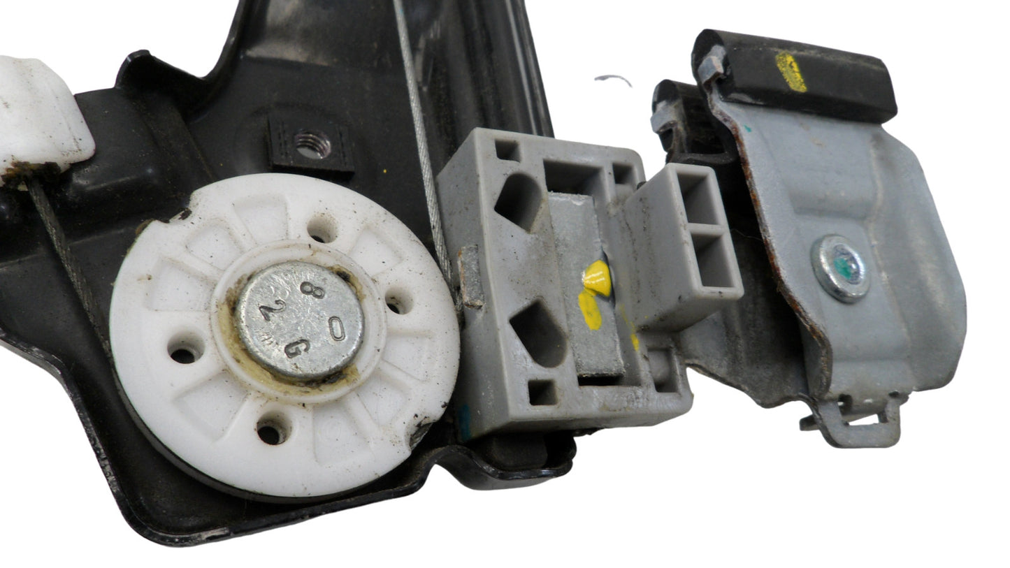 98810J3030 2010-2011 Chevrolet Equinox Passenger FR Window Regulator Used 98810J3030 OEM