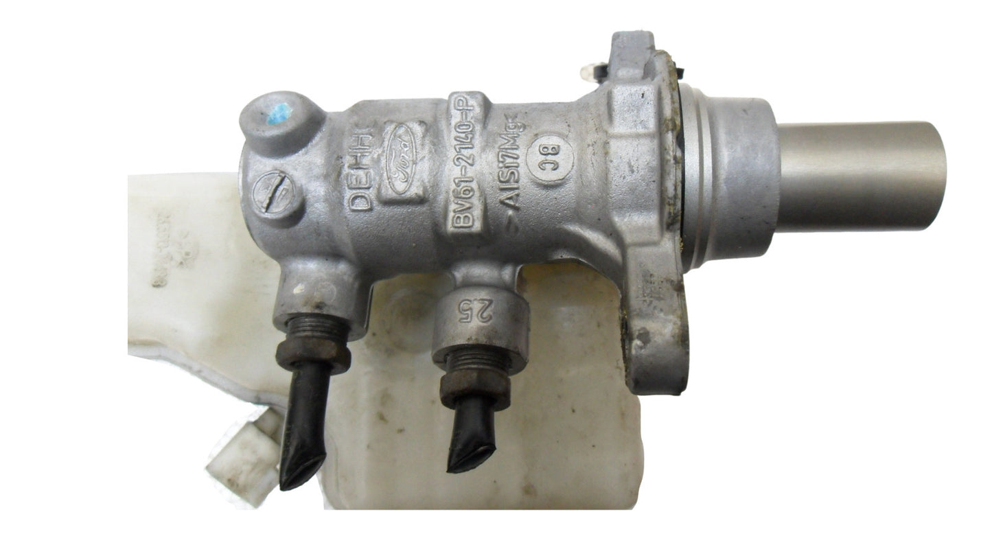EV6Z2140A 2012-2014 Ford Focus Brake Master Cylinder Used EV6Z2140A OEM