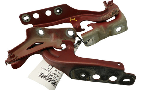 15939045R 2009-2012 Chevrolet Traverse FL FR Hood Hinge Used 15939045R OEM