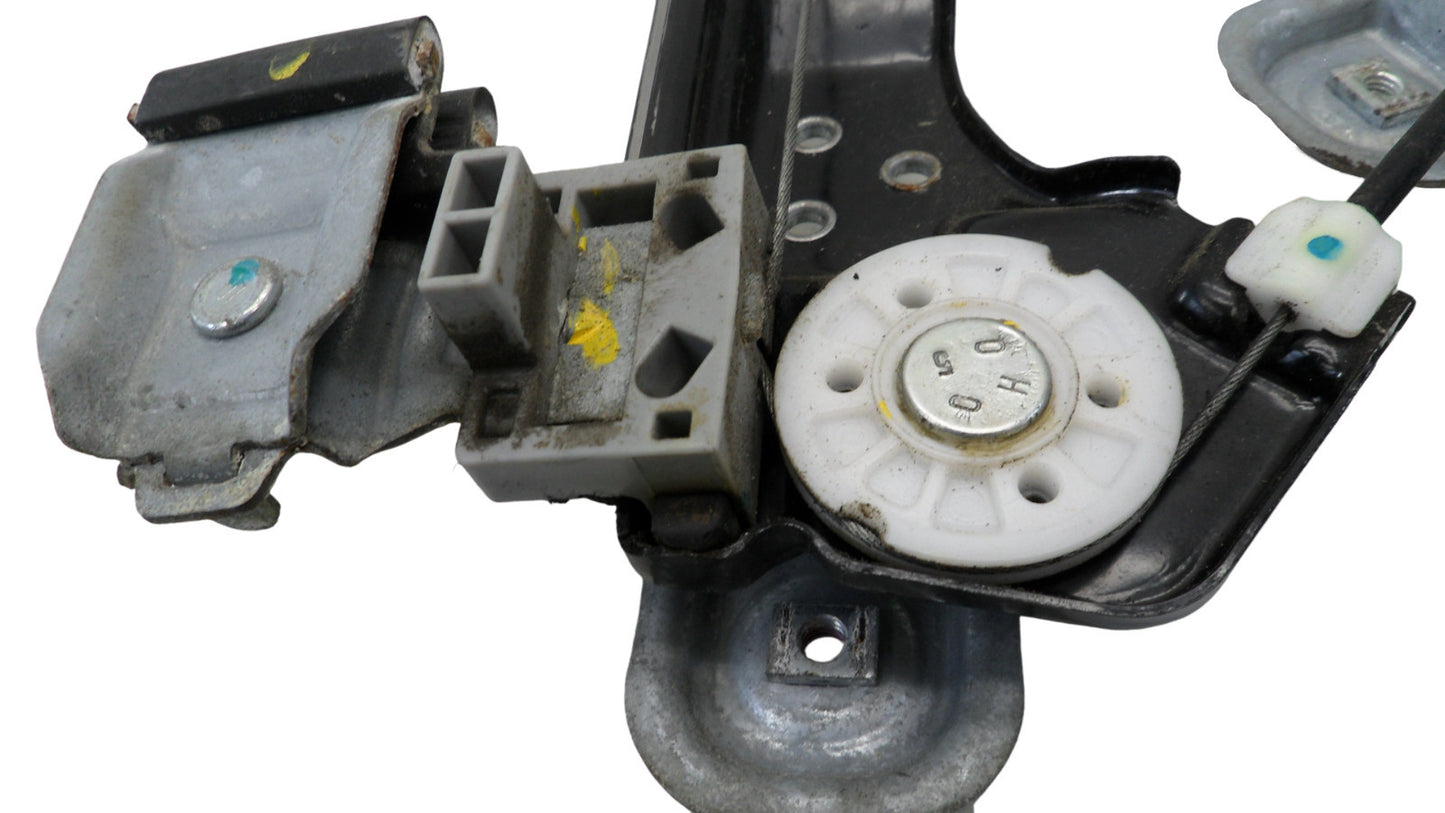 98810J3030 2010-2011 Chevrolet Equinox Passenger FR Window Regulator Used 98810J3030 OEM