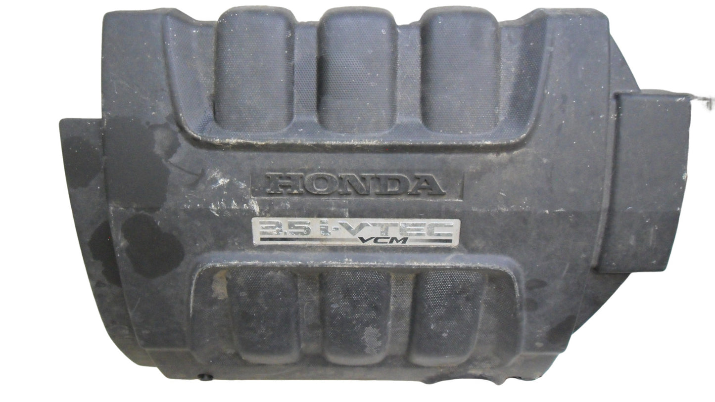 17121RGWA00 2005-2007 Honda Odyssey Engine Cover 3.5L Used 17121RGWA00 OEM