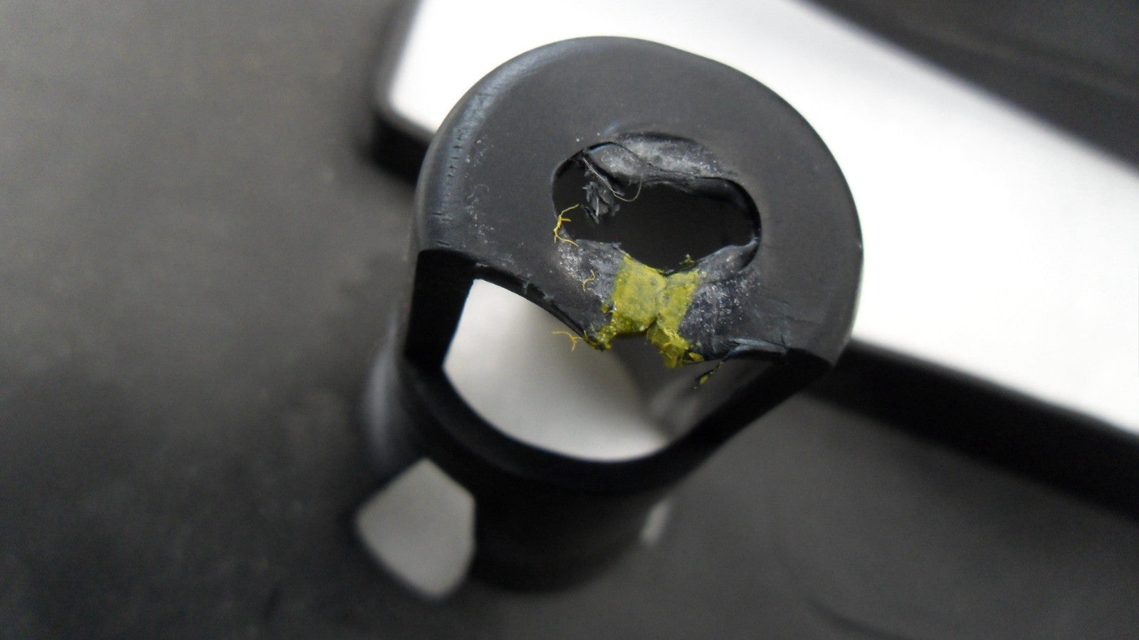 CM513533AC3ZHE 2012-2014 Ford Focus Steering Column Lower Cover Used CM513533AC3ZHE OEM