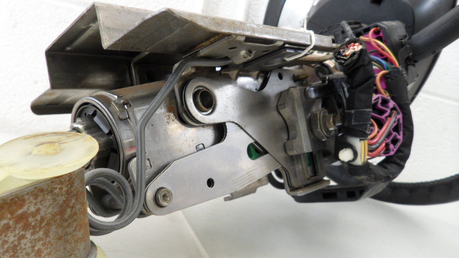1J1419501DR 2000-2001 Volkswagen Beetle Steering Column Used 1J1419501EQ OEM