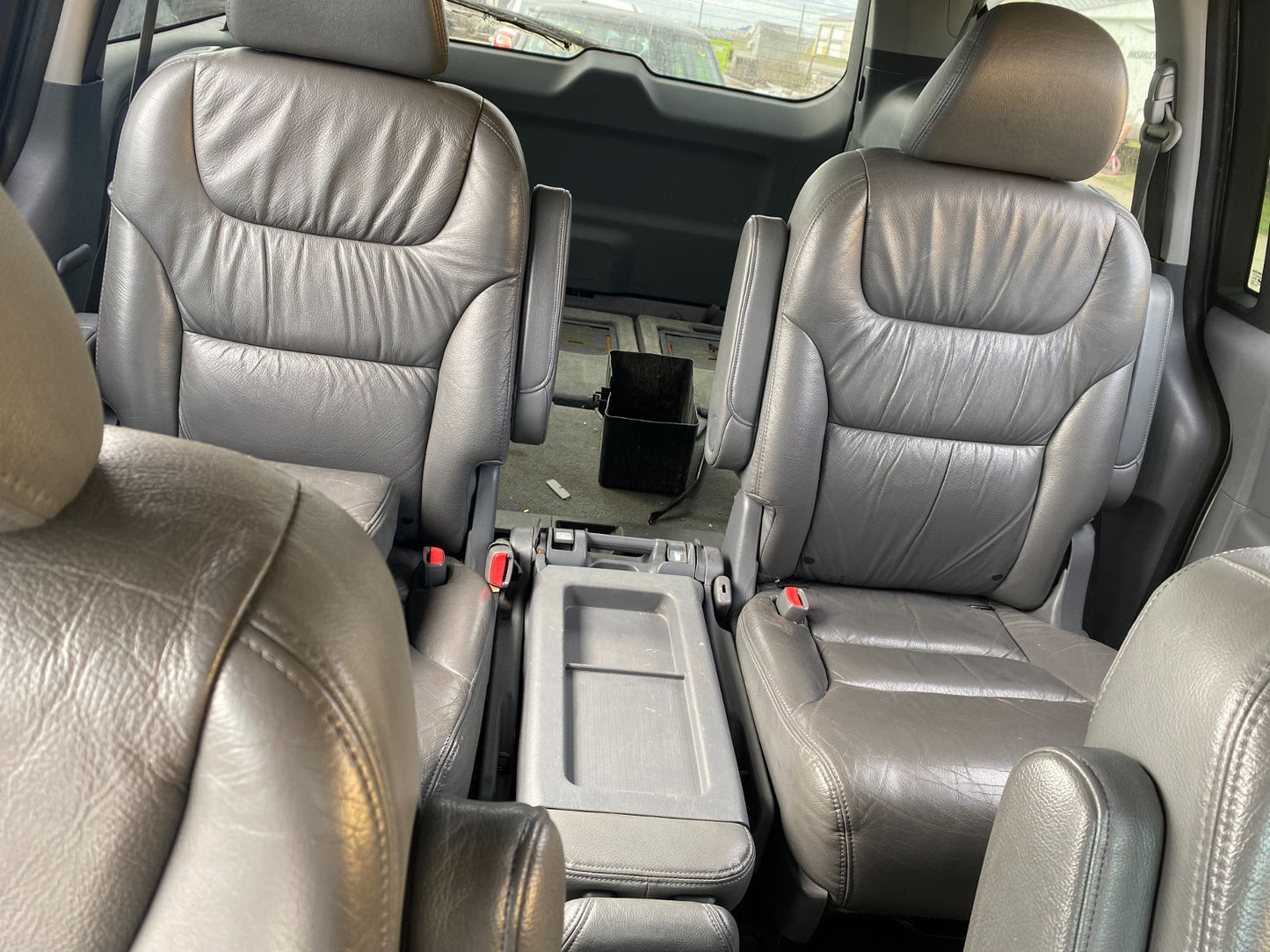 299 2005-2010 Honda Odyssey Passenger FR Interior Door Handle Used 299 OEM