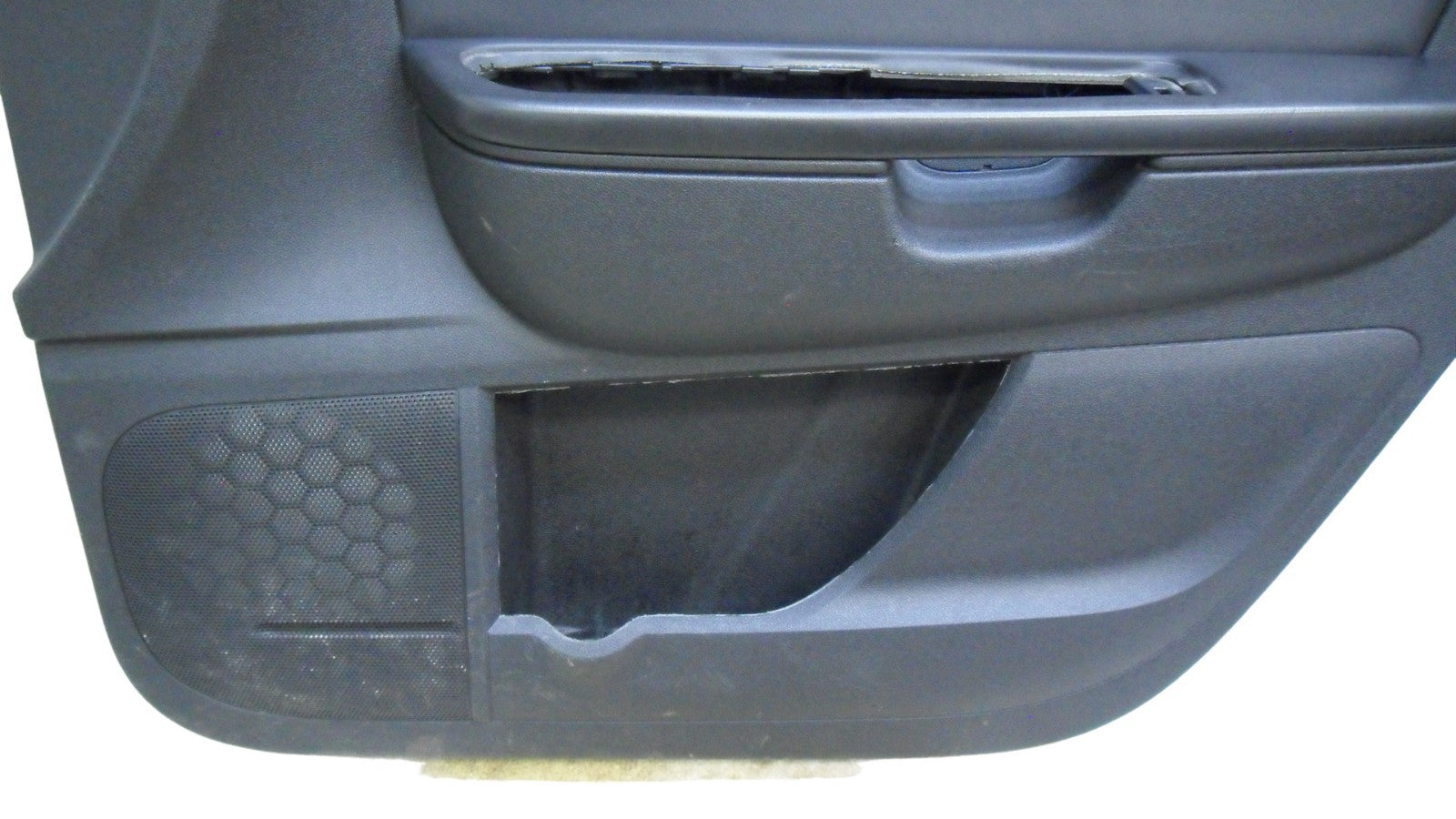 20934728 2009-2012 Chevrolet Traverse FR Door Interior Trim Panel Used 20934728 OEM
