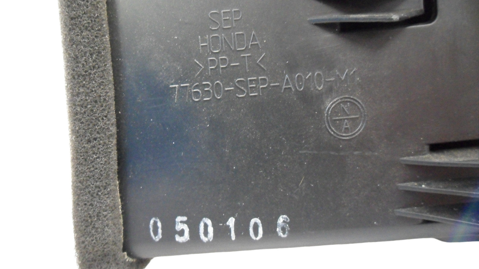 77630SEPA010M1 2004-2008 Acura TL Passenger FR Dashboard Air Vent Used 77630SEPA010M1 OEM