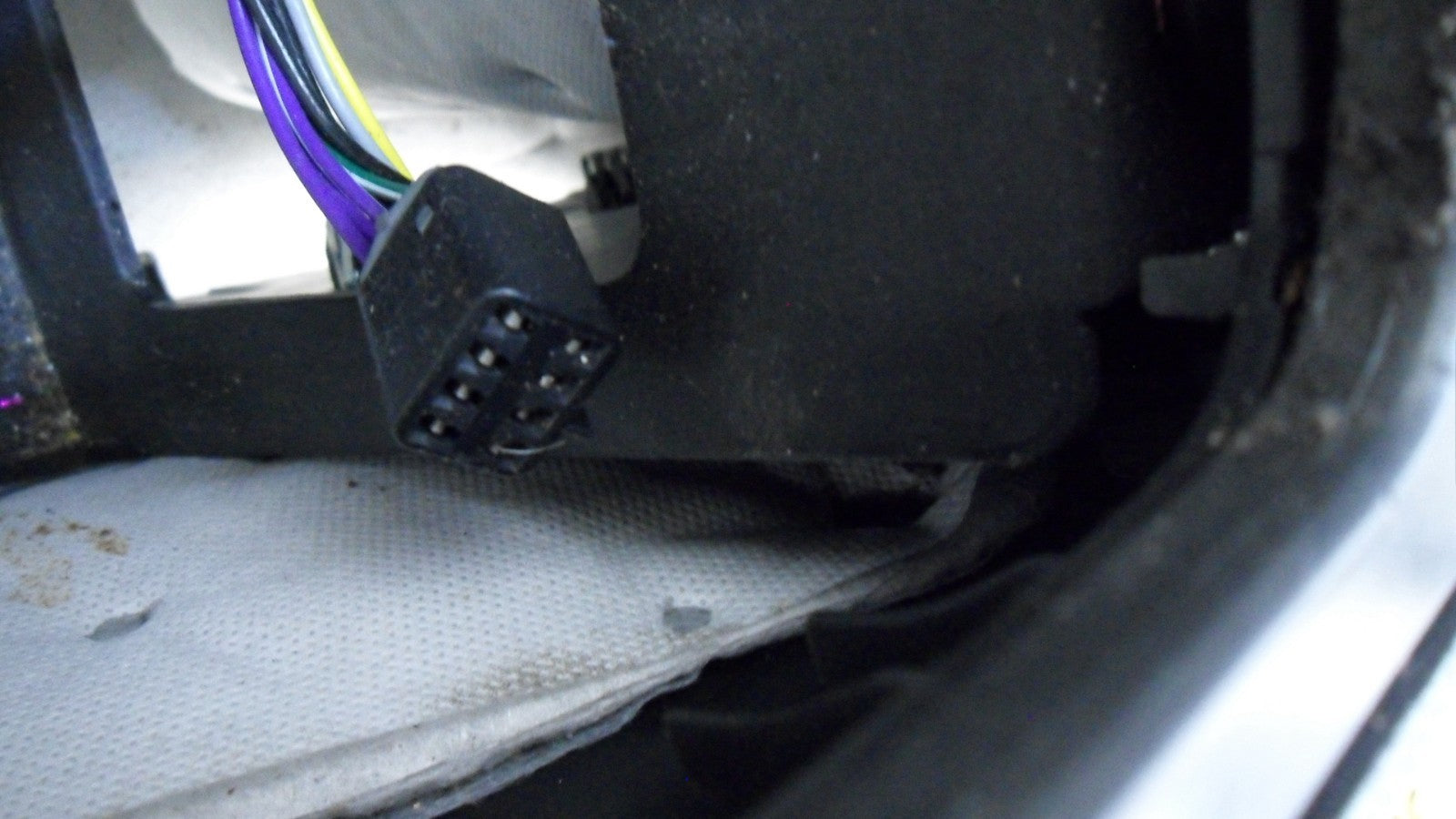 20935402 2009-2012 Chevrolet Traverse Lower Center Console Used 20935402 OEM