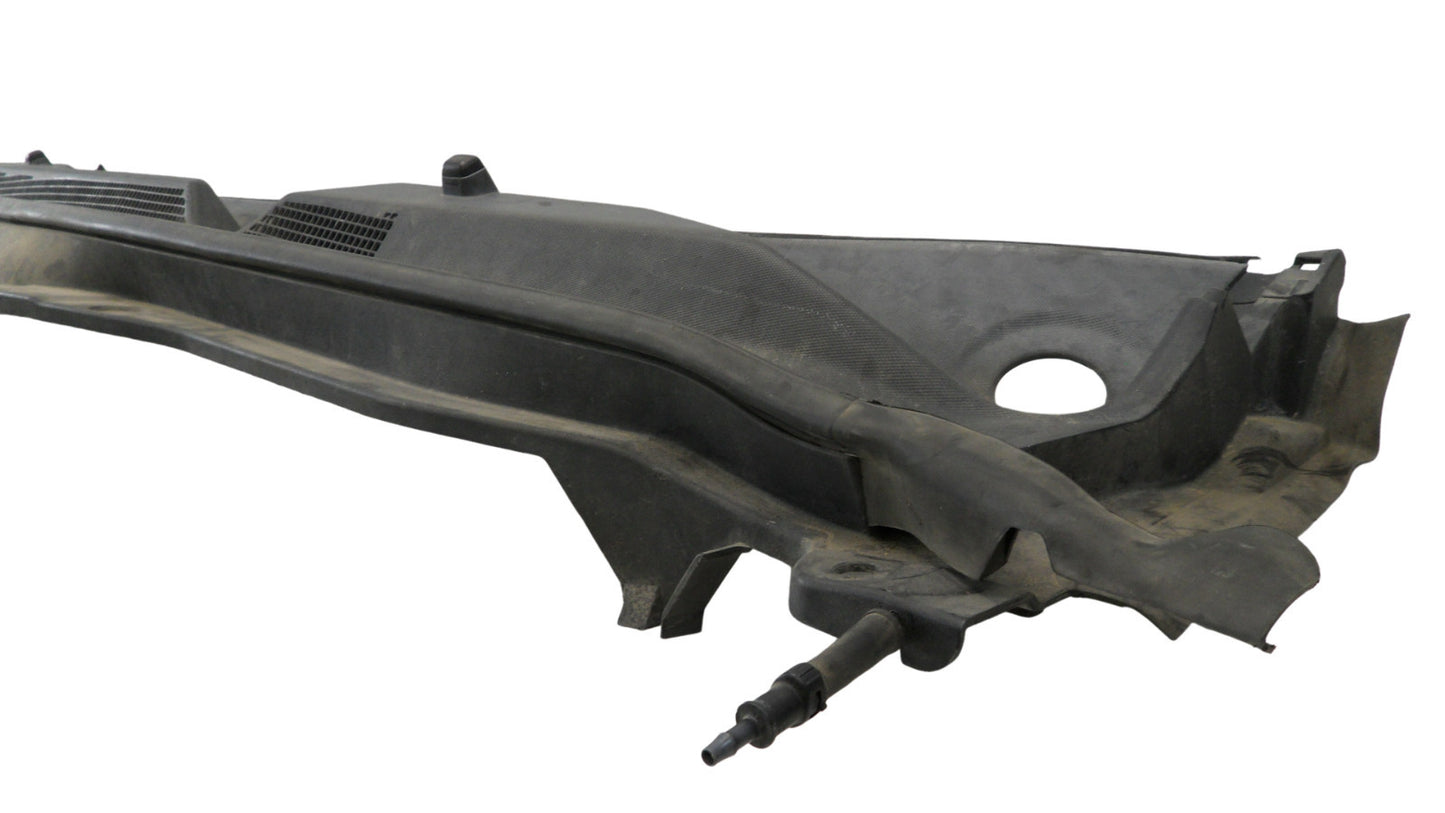 20864530 2010-2015 Chevrolet Equinox Front Windshield Wiper Cowl Cover Used 20864530 OEM