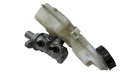 EV6Z2140A 2012-2014 Ford Focus Brake Master Cylinder Used EV6Z2140A OEM