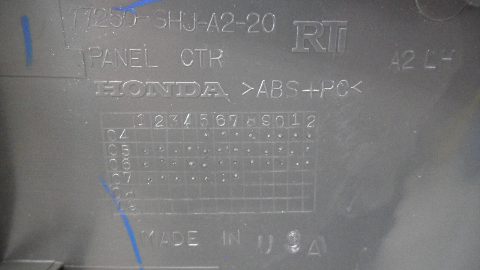 77251SHJA01ZB 2005-2007 Honda Odyssey Center Instrument Trim Panel Used 77251SHJA01ZB OEM
