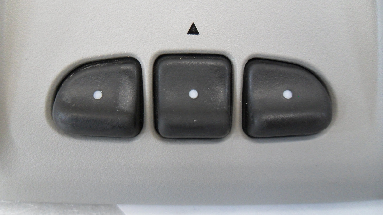 22897851 2013-2017 GMC Acadia FU Roof Overhead Console Used 22897851 OEM