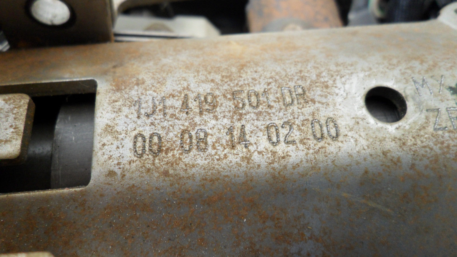 1J1419501DR 2000-2001 Volkswagen Beetle Steering Column Used 1J1419501EQ OEM