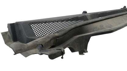 20864530 2010-2015 Chevrolet Equinox Front Windshield Wiper Cowl Cover Used 20864530 OEM