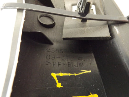 25852794M 2009-2012 Chevrolet Traverse RR Door Trim Molding Used 25852794M OEM