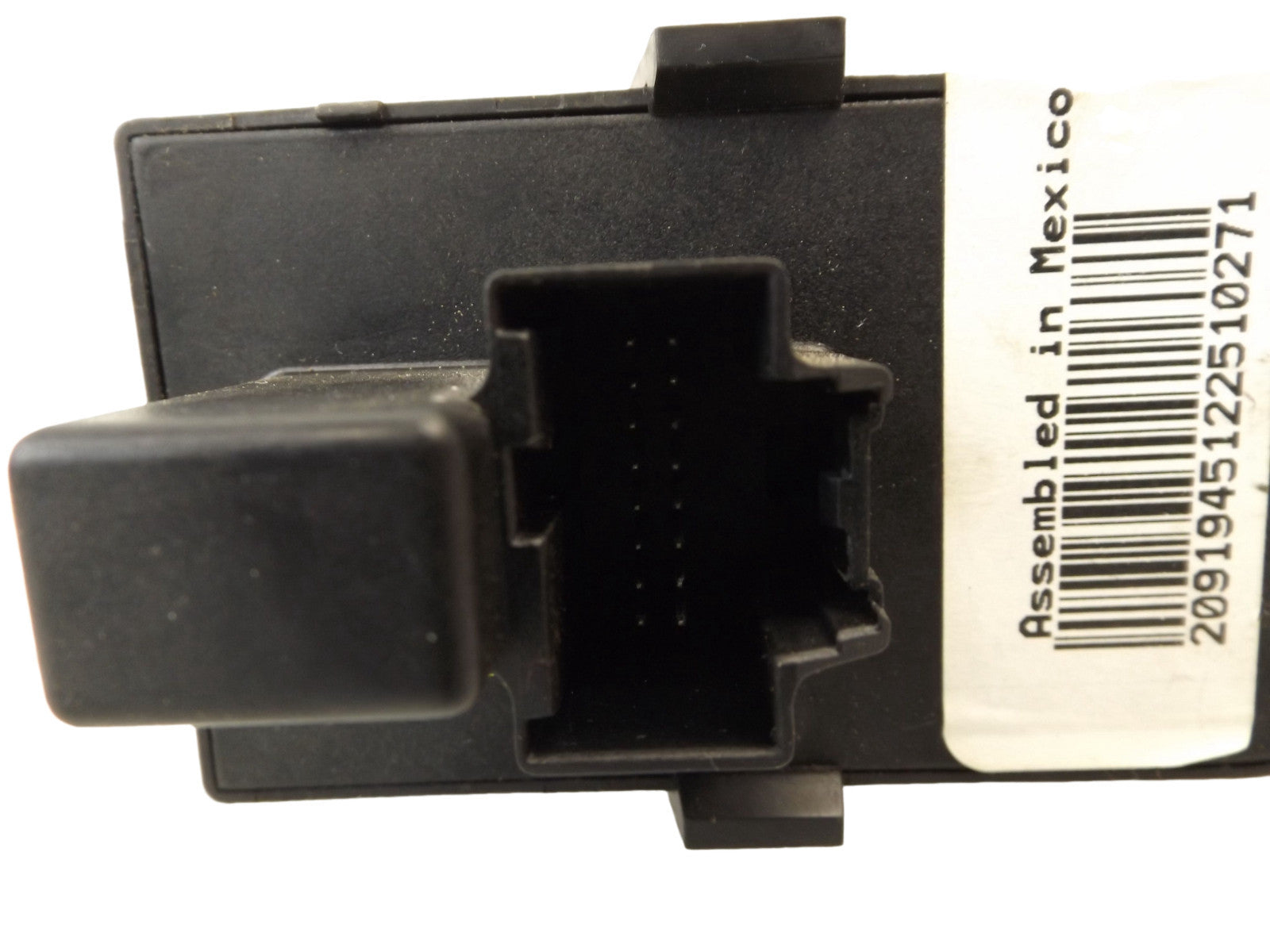 2091945 2009-2012 Chevrolet Traverse Headlight Switch Used 2091945 OEM