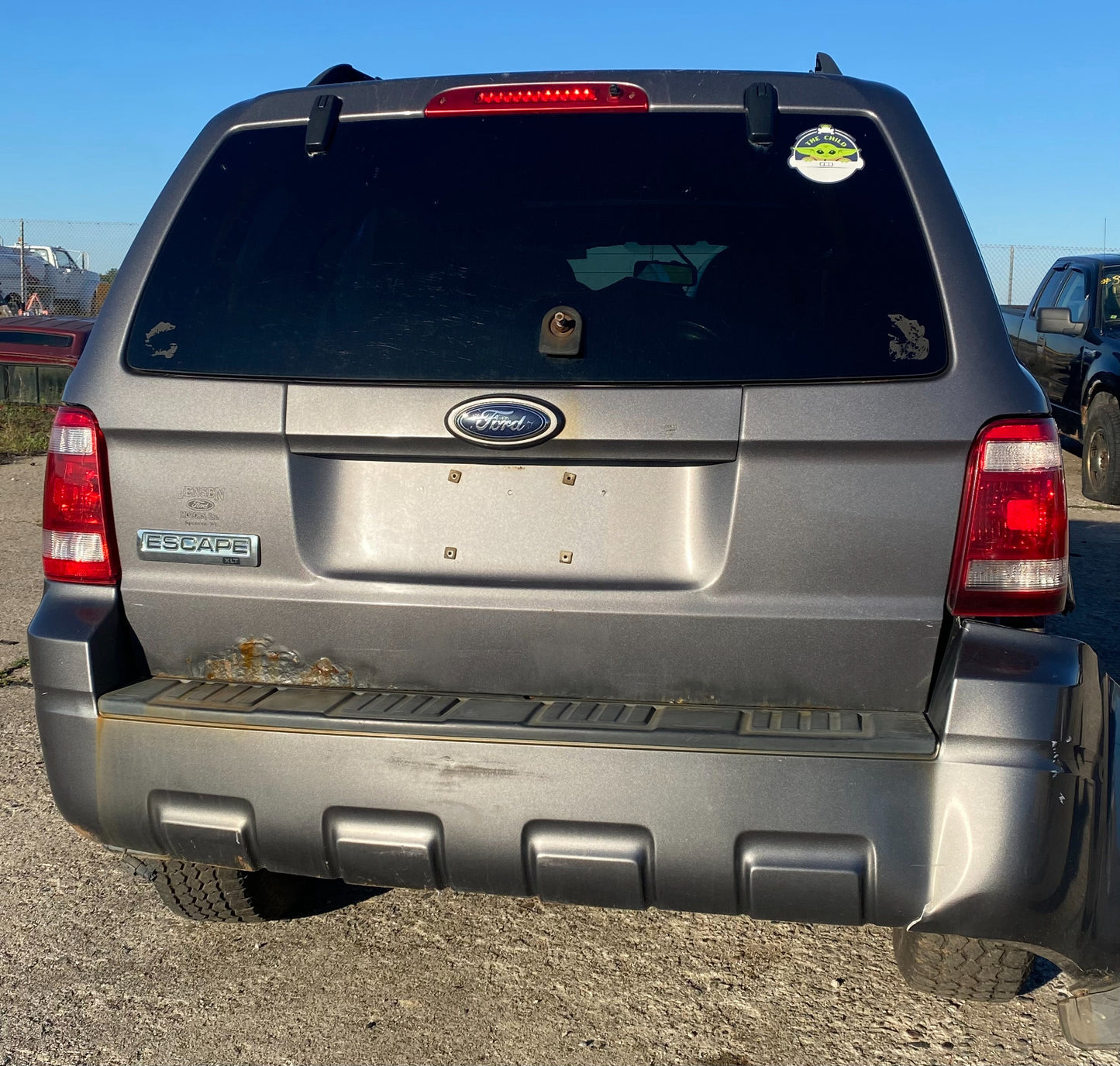 8L8Z13008A 2009-2012 Ford Escape Passenger FR Headlight Used 8L8Z13008A OEM