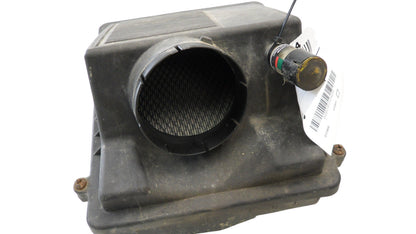 25873812 1999-2006 Chevrolet Silverado Air Filter Housing 5.3L Used 25873812 OEM