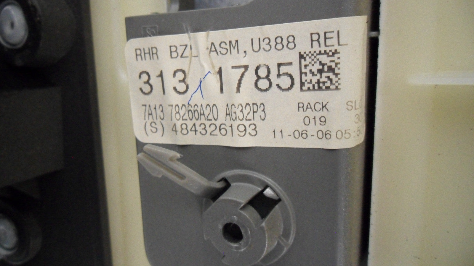 7A137827406 2007-2010 Lincoln MKX Passenger RR Door Interior Trim Panel Used 7A137827406 OEM