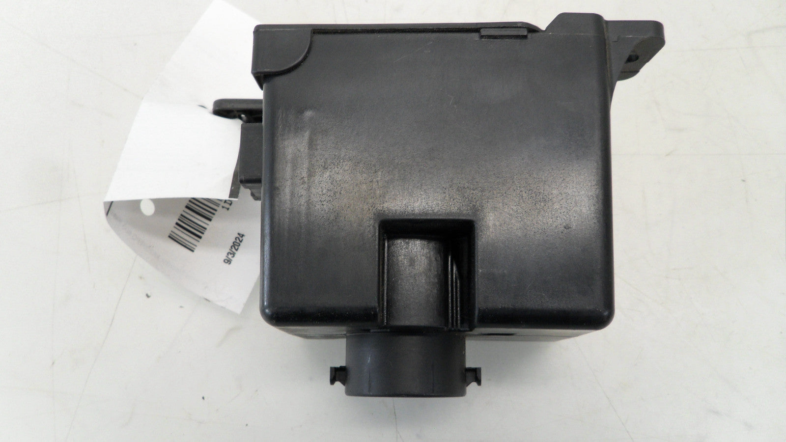 P05026147AH 2008 Dodge Grand Caravan Wireless Ignition Module P05026147AH  OEM USED