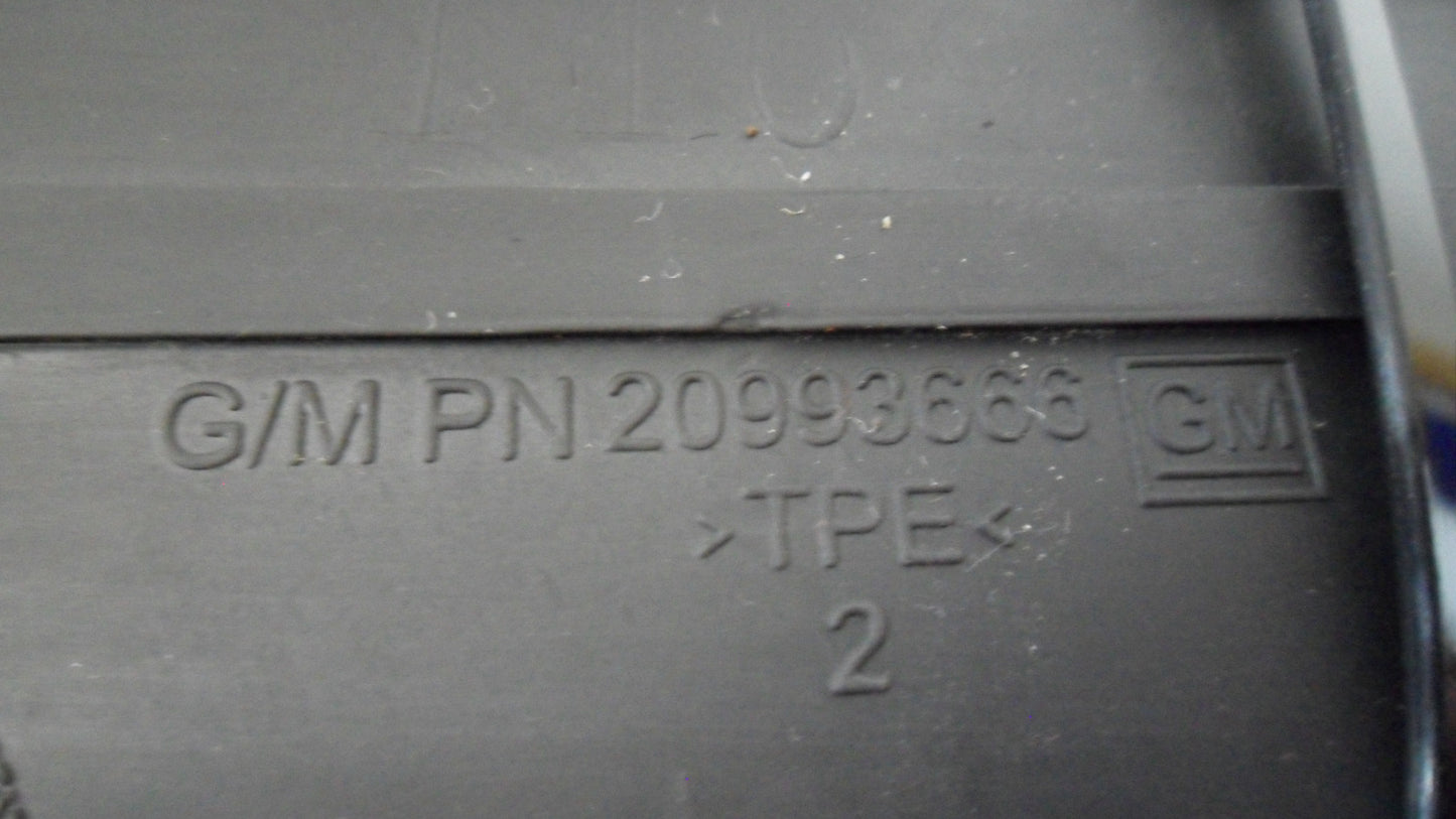 20993666 2013-2016 GMC Acadia FC Glove Box Mat Used 20993666 OEM