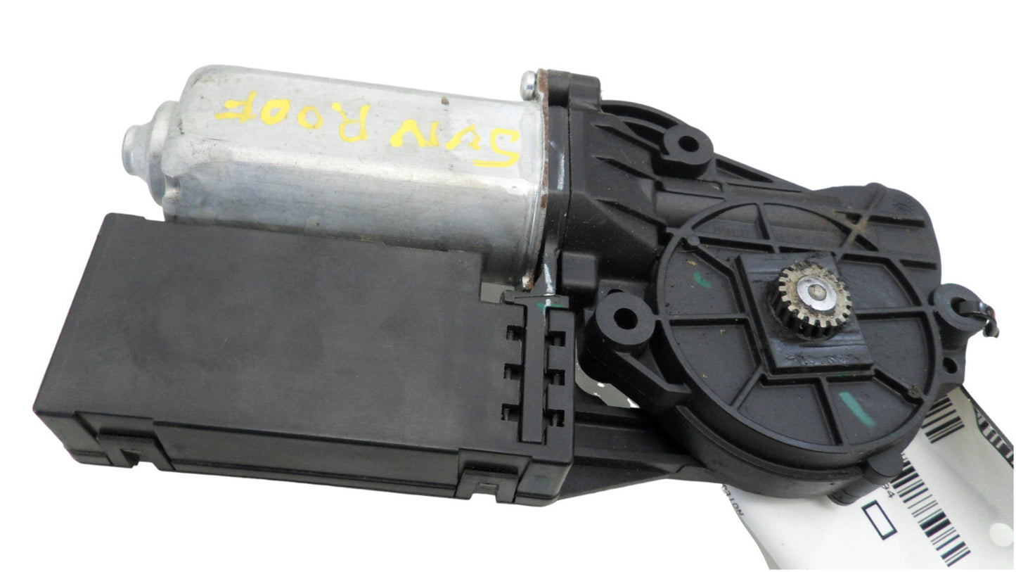 30020405E 2011-2017 Chevrolet Equinox Sunroof Motor Used 30020405E OEM