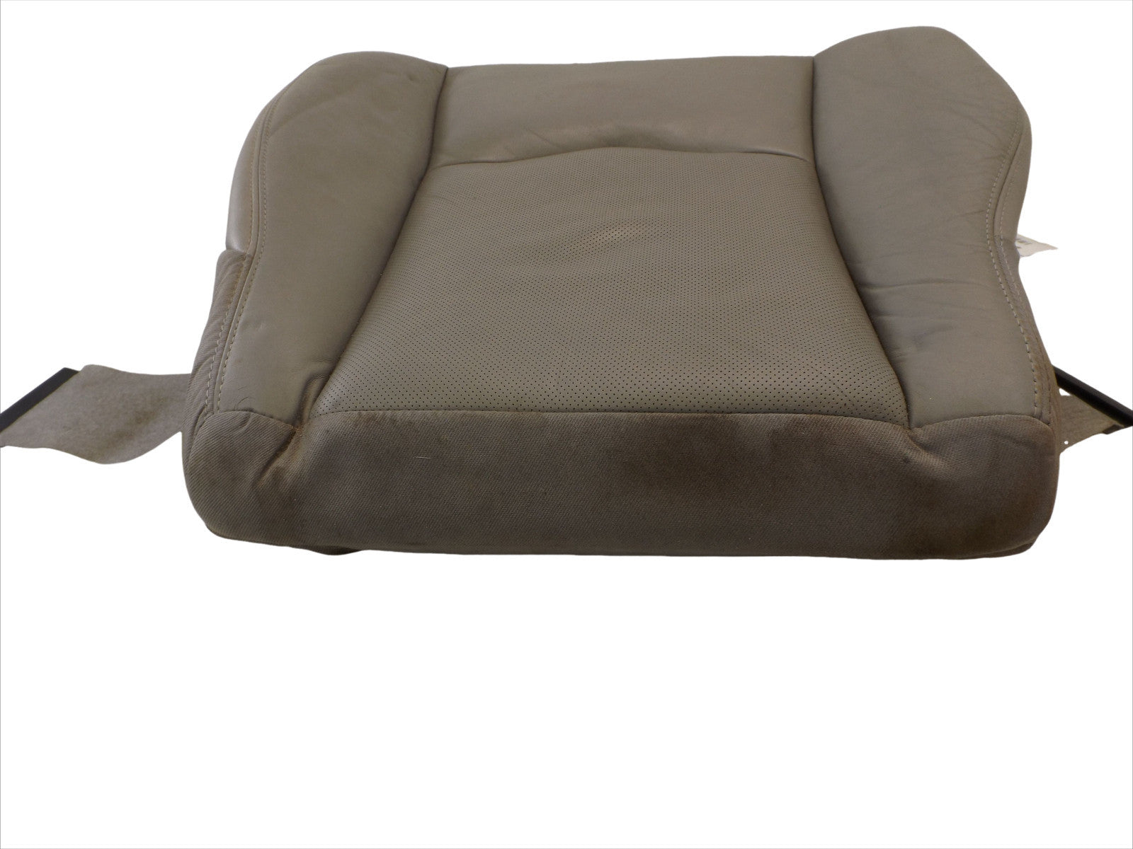 88898332 2004-2009 Cadillac SRX Front Right Lower Seat Cushion Pad 88898332 OEM USED