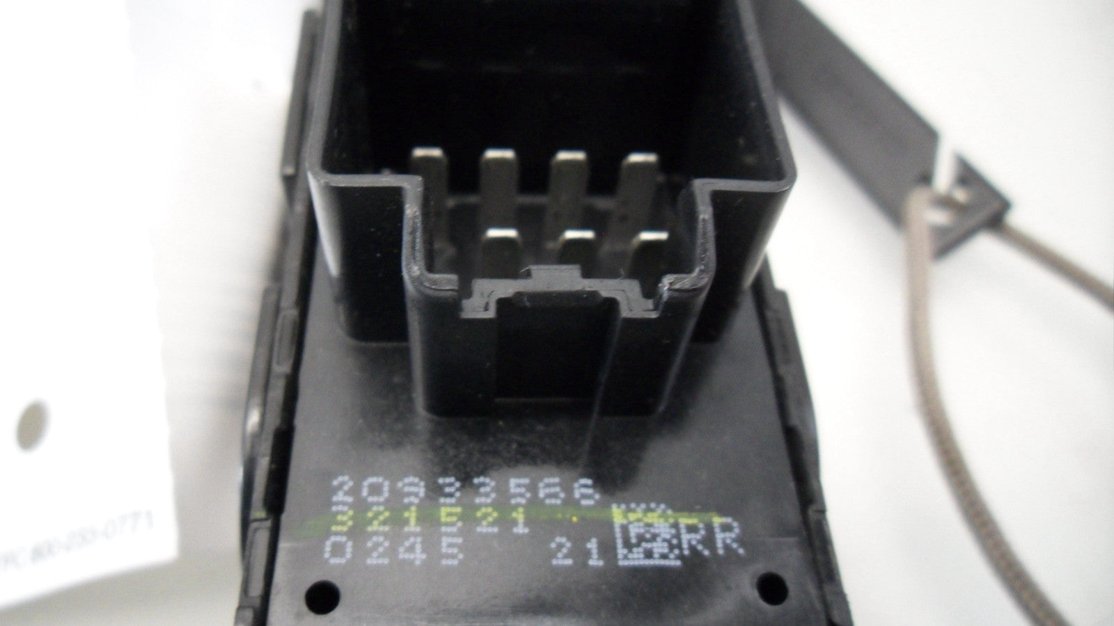 20933566 2011 Chevrolet Equinox Passenger RR Door Window Switch Bezel Used 20933566 OEM