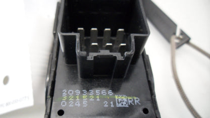 20933566 2011 Chevrolet Equinox Passenger RR Door Window Switch Bezel Used 20933566 OEM