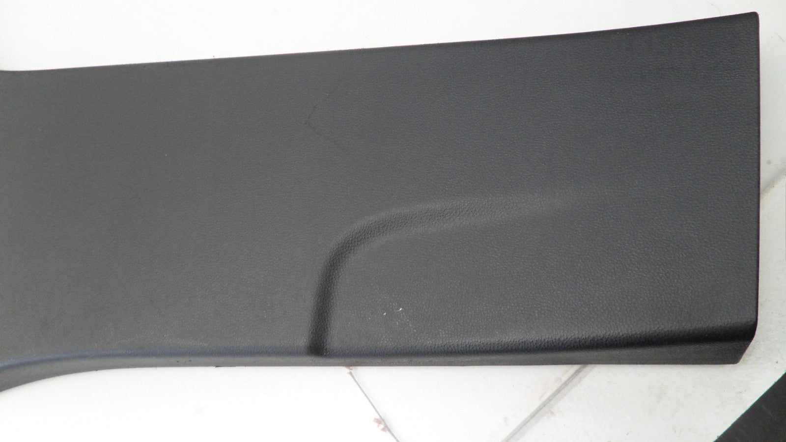 20987233 2010-2017 Chevrolet Equinox LH Lower Door Pillar Post Trim Set Used 20987233 OEM