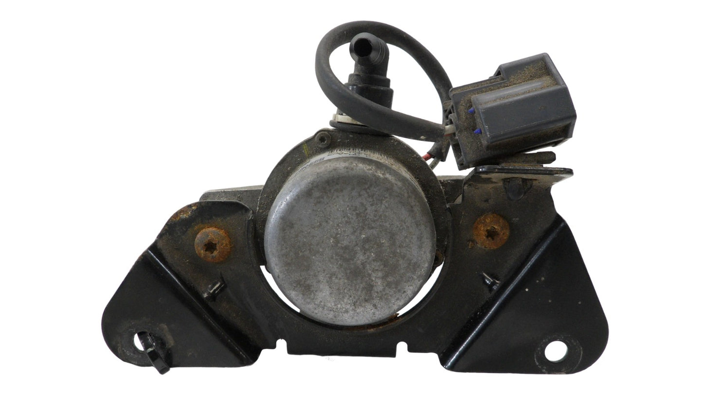 22819441 2009-2012 Chevrolet Traverse Power Brake Booster Vacuum Pump Used 22819441 OEM