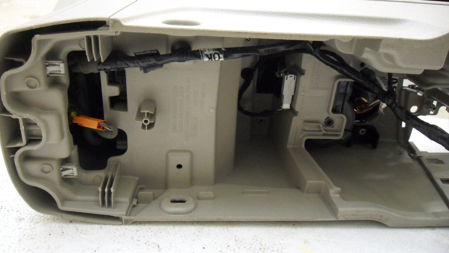 CM51A045A06 2012-2014 Ford Focus Center Console Used CM51A045A06 OEM