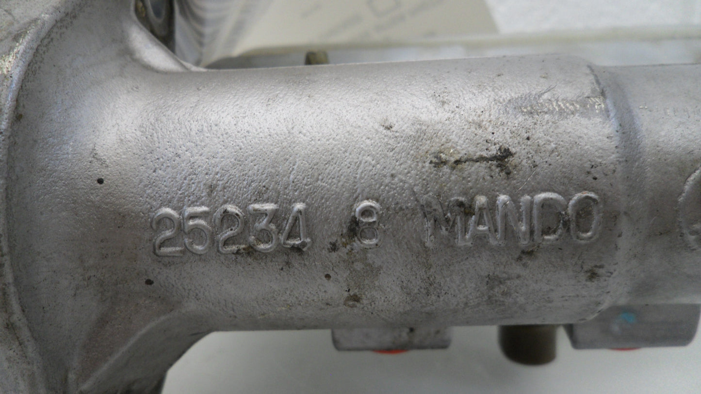 20990924 2011-2017 Chevrolet Equinox Brake Master Cylinder 3.0L Used 20990924 OEM